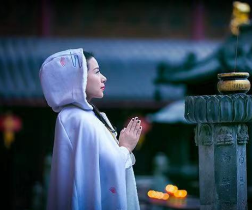 如何使用奇门遁甲，来确定职业规划与求财方向